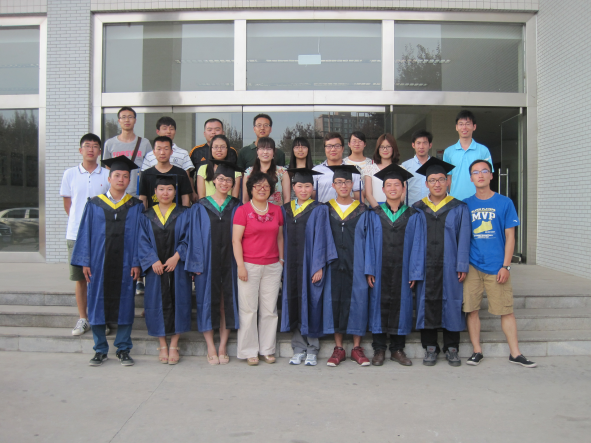 a8ceb6a472144b9d80d9644dec0fc1f0.png 团队.png